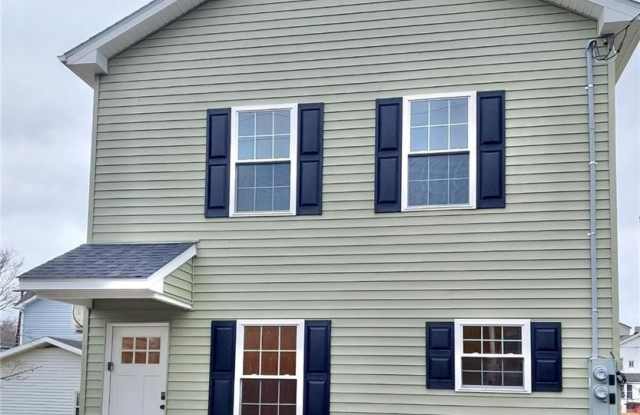 635 Line Street unit: A