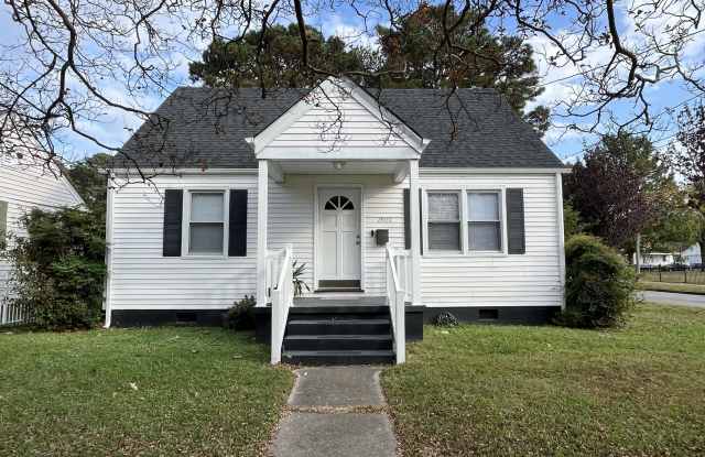 Photo of 2900 Peronne Avenue