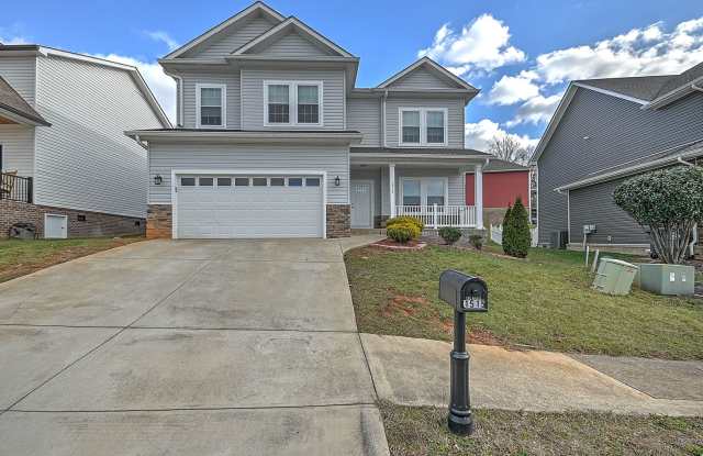 4 Bedroom / 2.5 Bath Home  Kingsport, TN