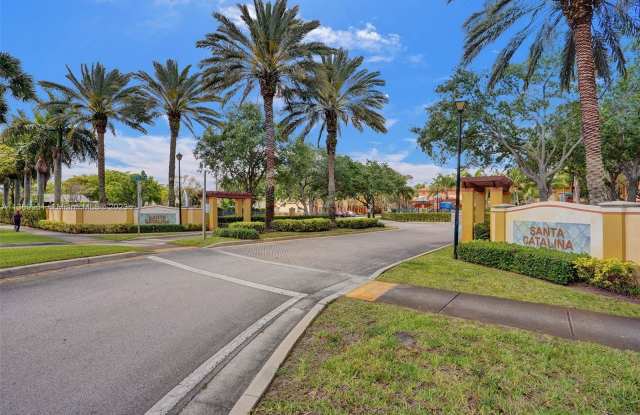 1212 Santa Catalina Ln