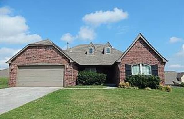 7426 E. Jackson Pl. - 7426 East Jackson Place, Broken Arrow, OK 74014