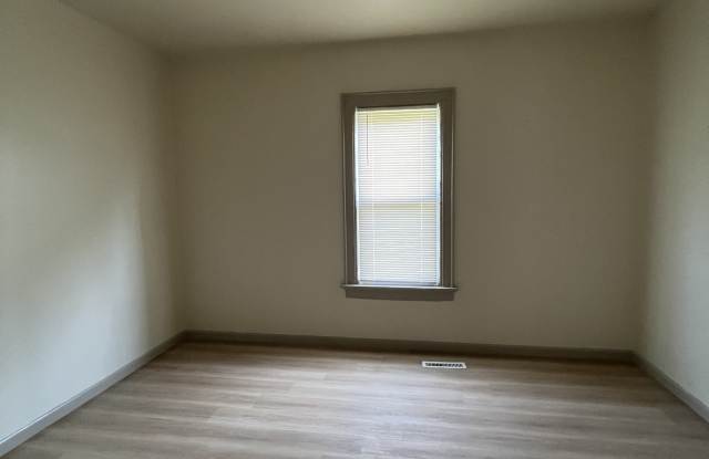 2913-2915 North 21st Street