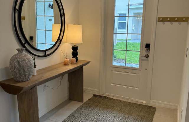 5739 Oakmont Ct #8411