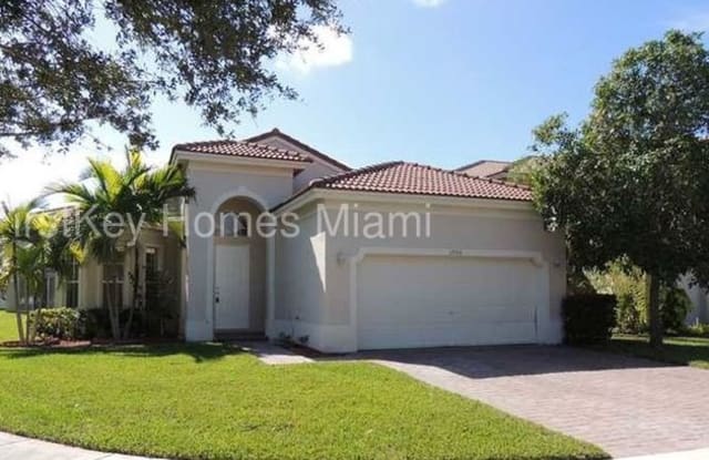 1700 Northeast 37th Place - 1700 NE 37th Place, Homestead, FL 33033