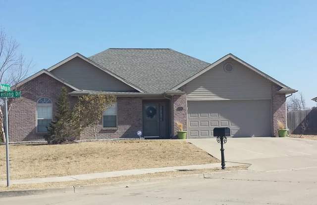 GORGEOUS 3 Bed 2 Bath Home