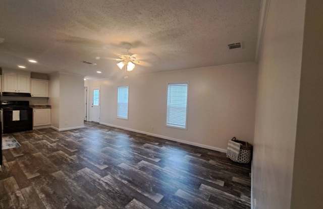 2607 NE 52nd Street