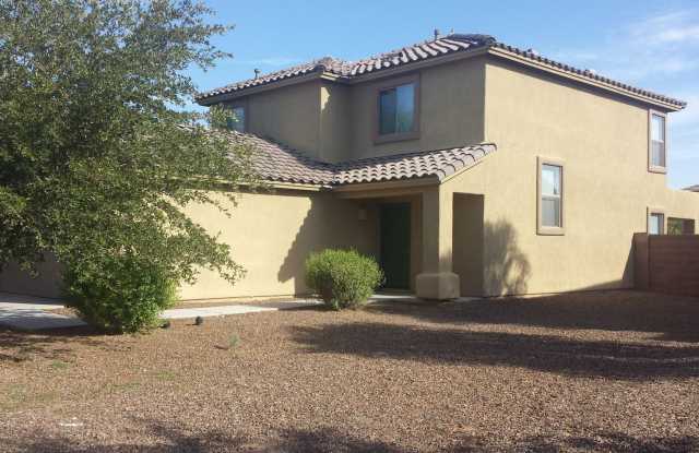 Spacious 4 bed/2 bath