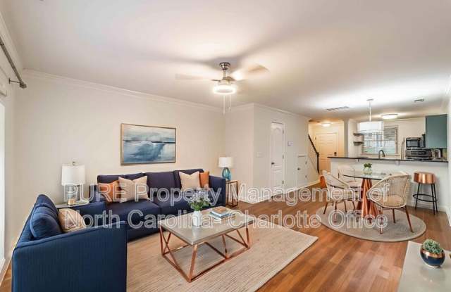 1230 Green Oaks