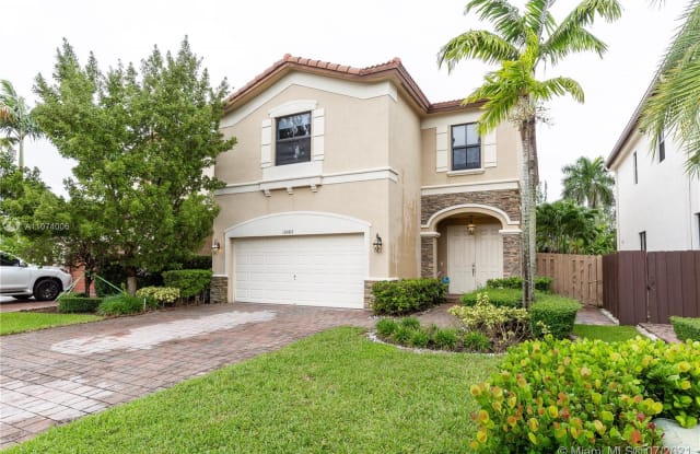 10083 NW 89th Ter - 10083 NW 89th Ter, Doral, FL 33178