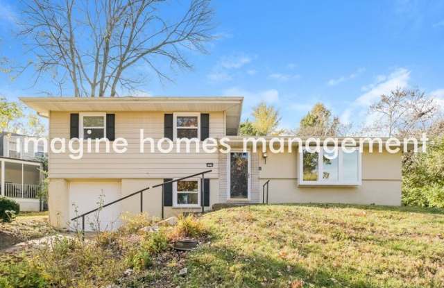 101 Thorncliff Lane