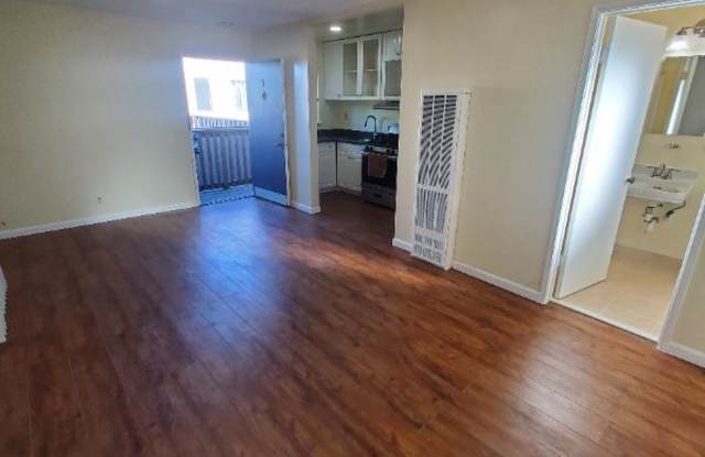 1123 Chula Vista Ave 3