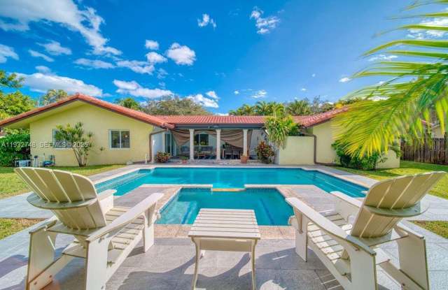 Photo of 13220 SW 84th Avenue -, Pinecrest, FL 33156