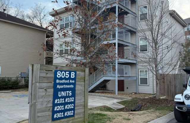805 B Bradford Avenue