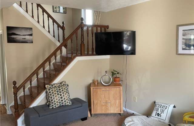 201 S Fitzhugh Street