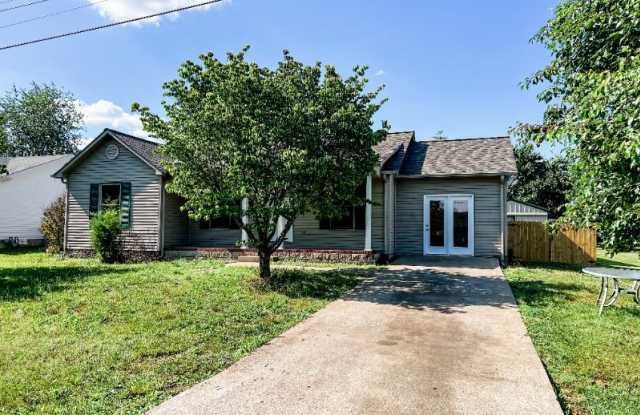 1204 Derek Dr