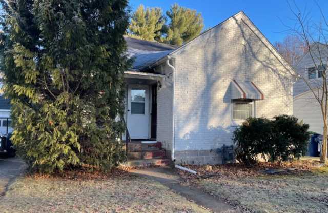 2 bed 1 bath Single Family Home