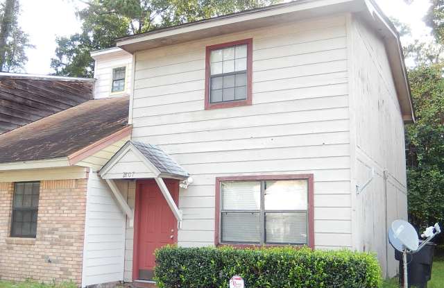 Photo of COOL SE 2/1.5 w/ Stainless Steel Appliances, Large Bedrooms! Available Now for $1075/month!