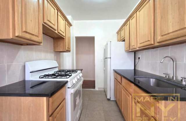 36-20 Parsons Boulevard