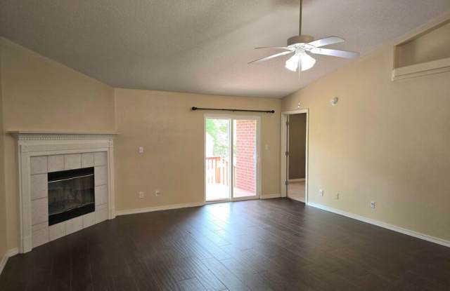 3595 Pleasant View Ct