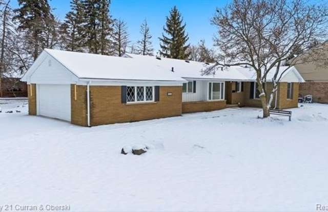 17980 Superior Street