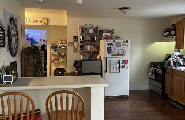 Photo of 23 NW 9th St.