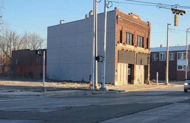 3325 Gratiot Avenue - F