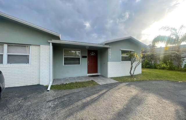 1642 NW 38th St - 1642 Northwest 38th Street, Oakland Park, FL 33309