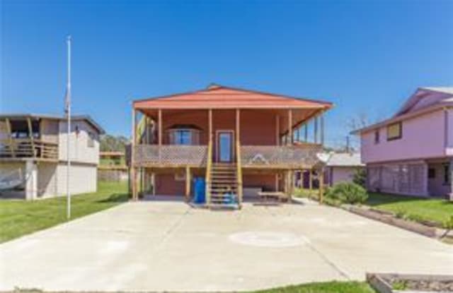 805 Bayshore Dr - 805 Bayshore Drive, Ingleside on the Bay, TX 78362