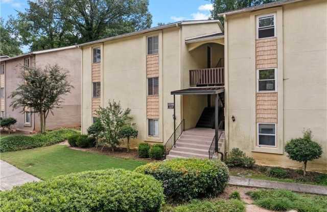 Photo of 2390 Lawrenceville Highway unit: E