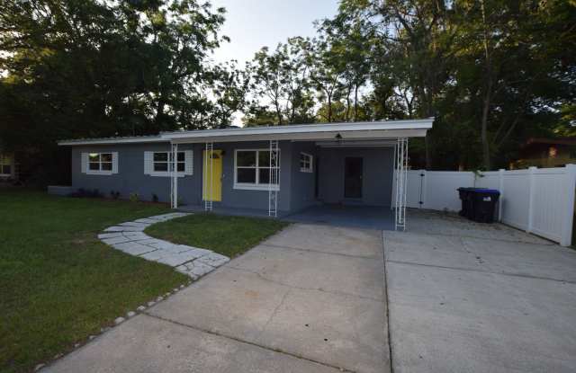 3 Bedroom, 1.5 Bath Single Family Home, For Rent at 2637 Healy Dr. Orlando, FL 32818