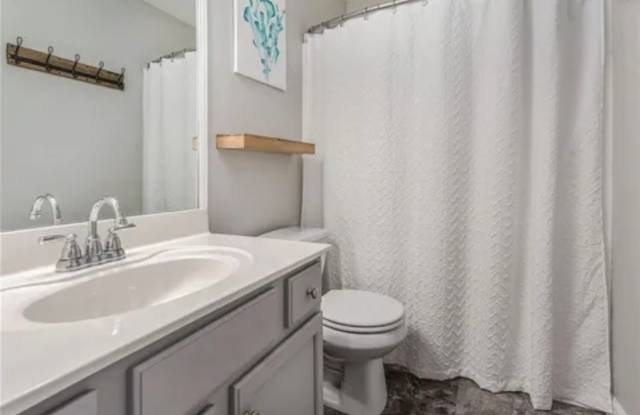 Photo of 207 Providence Dr