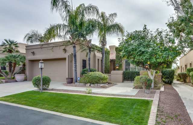 8711 E PARAISO Drive