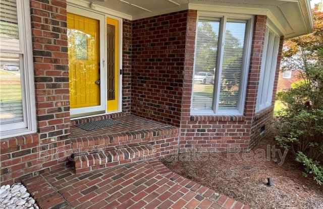 6560 Windy Creek Way