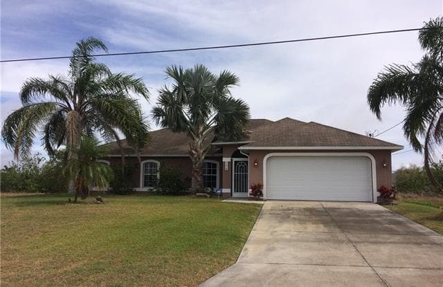 1015 NW 9th PL - 1015 Northwest 9th Place, Cape Coral, FL 33993