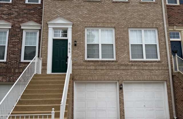 6156 MANCHESTER PARK Circle
