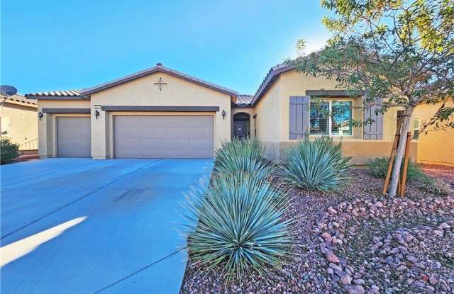 5441 E La Campana Drive