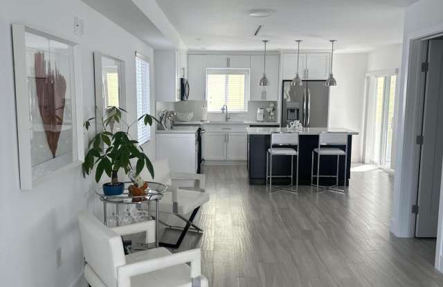 94825 Overseas Highway