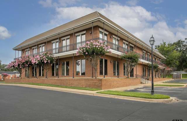 3300 S Broadway Ave Bldg 3 Ste 217
