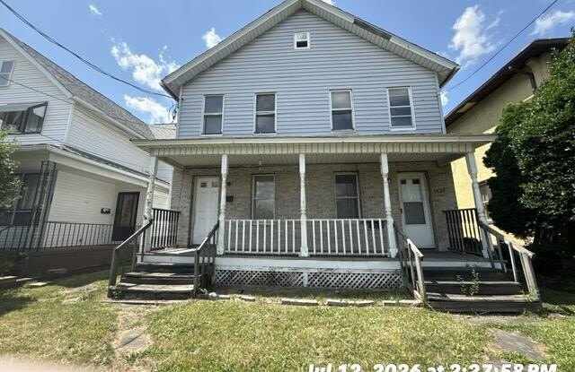 1427 N Main Avenue