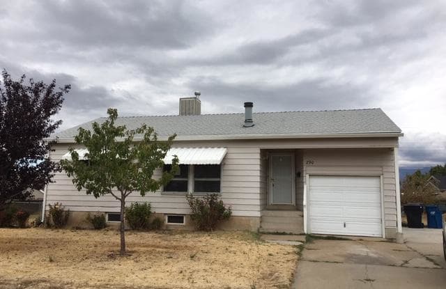 290 E 4350 S - 290 East 4350 South, Washington Terrace, UT 84405