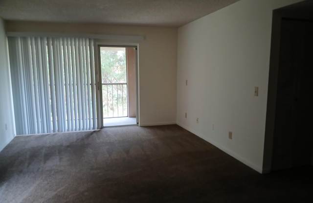 1698 NE Sunny Brook Lane NE