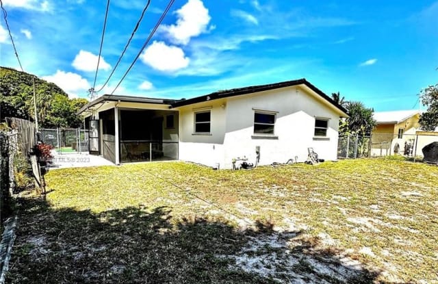 546 Northwest 42nd Street - 546 Northwest 42nd Street, Oakland Park, FL 33309