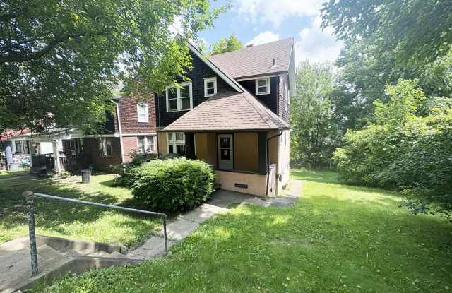 Photo of 800 N 6Th St.