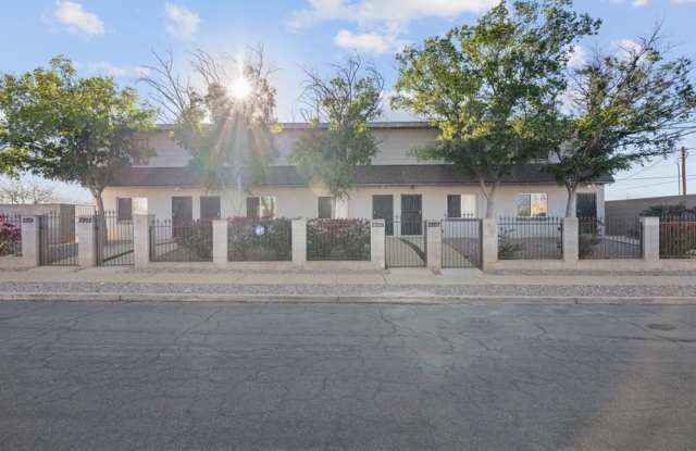 2 Bedroom 1 Bathroom -ALL Brand New Appliances!
