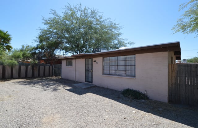 104 E Mac Iver - 104 East Maciver Place, Tucson, AZ 85705