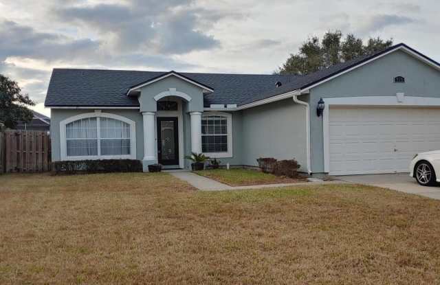 916 HYANNIS PORT Drive