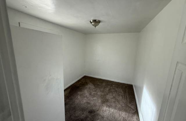 2 Bedroom / 1 Bathroom Apartment in Madras Oregon