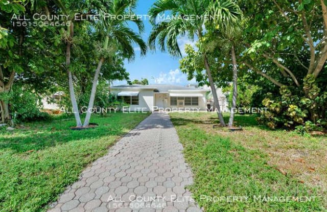 1425 S Palmway - 1425 South Palmway, Lake Worth, FL 33460