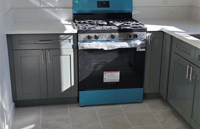 Photo of 1428 E 54th