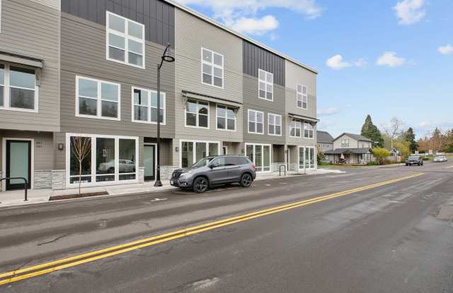 22415 Southwest Pine Street#203